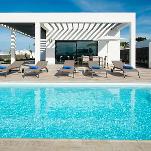 https://blancazul-verode.in-canary-islands.com